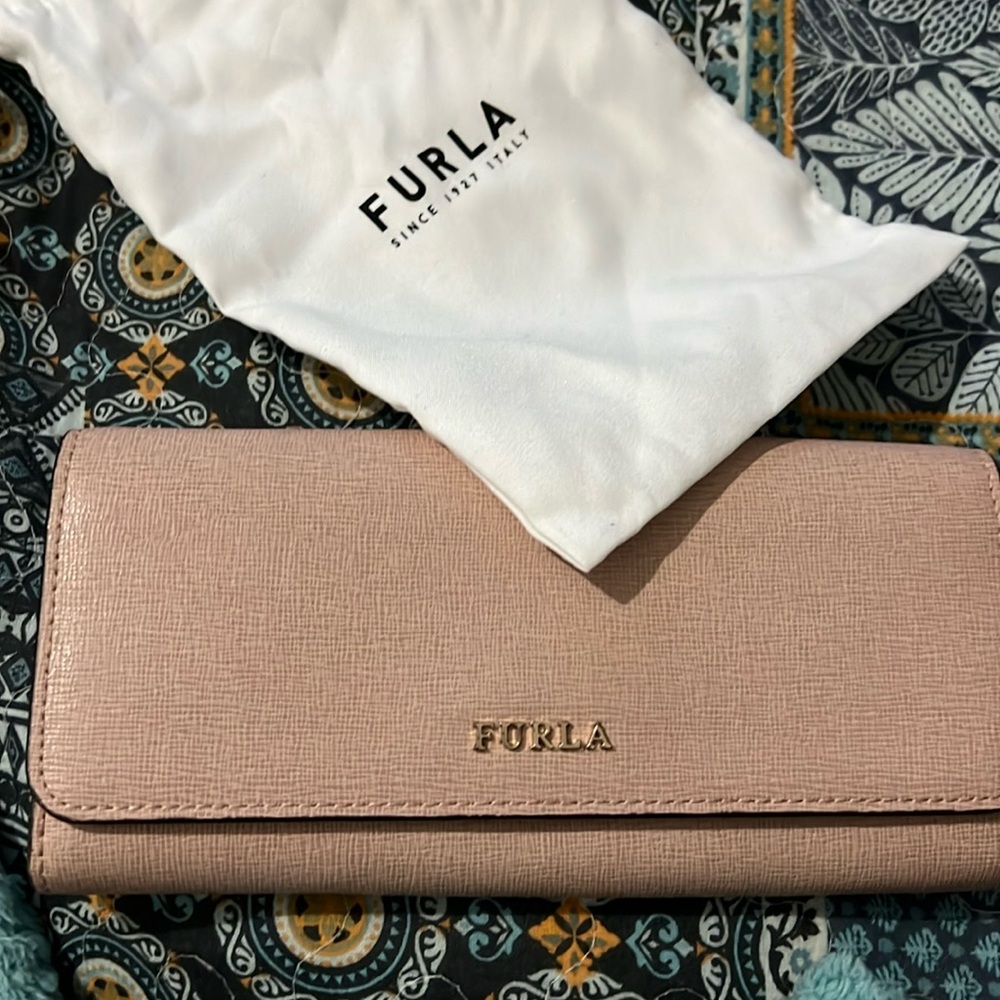 Furla large wallet light pink